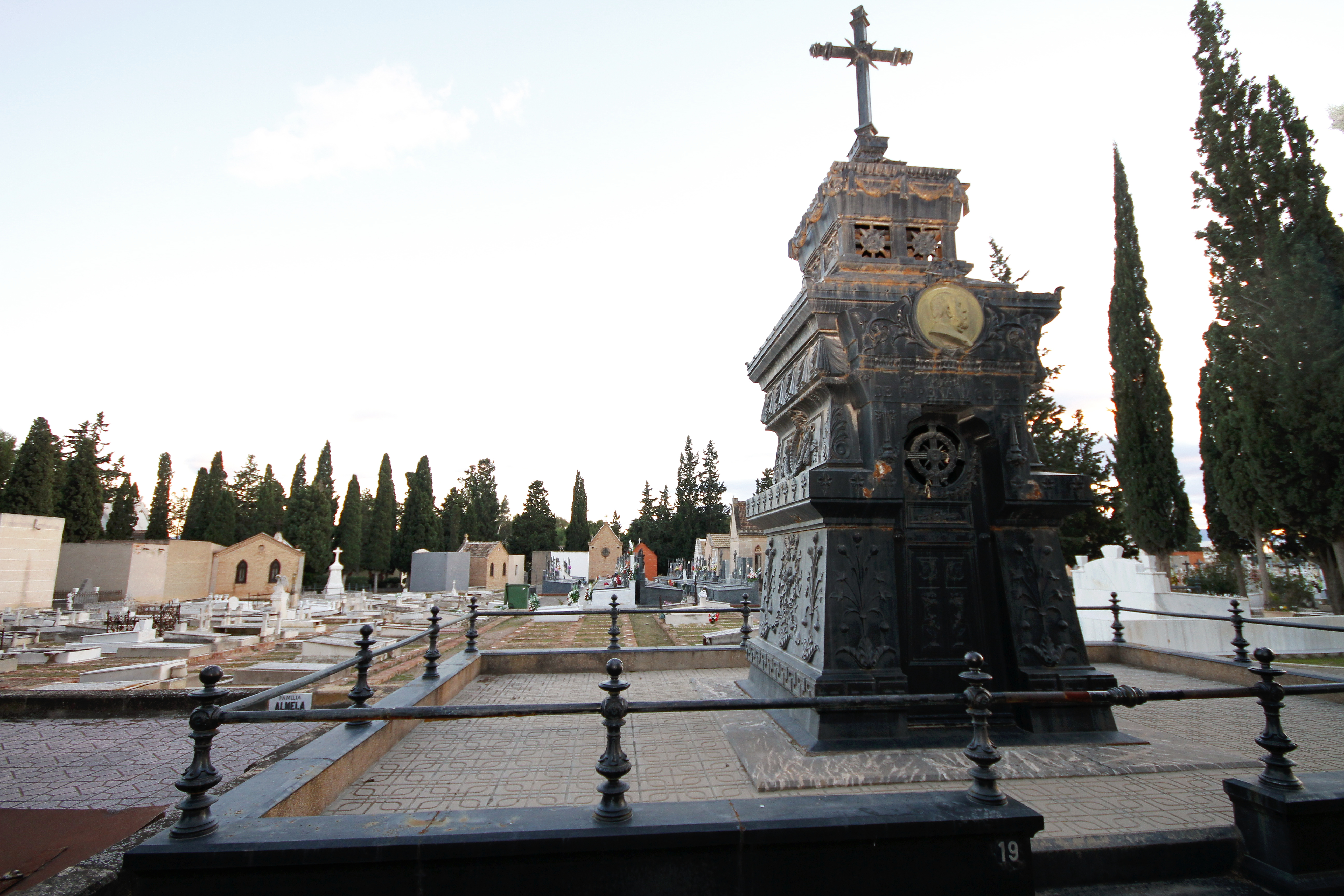 El Ayuntamiento de Murcia también documentará el arte y el patrimonio de su principal cementerio